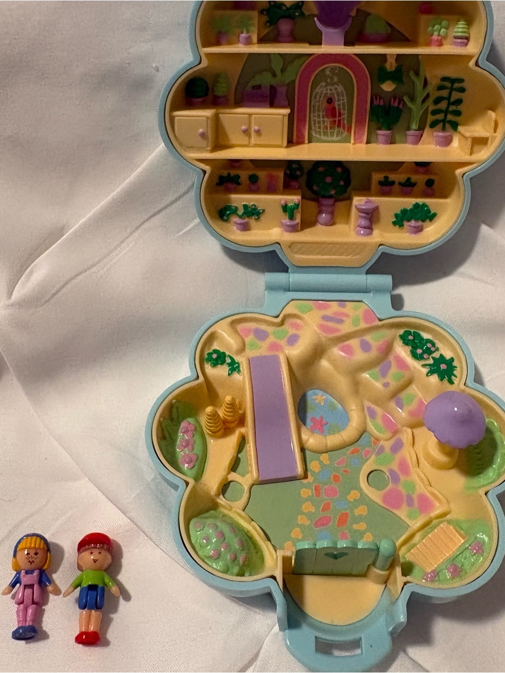 Polly Pocket Midge’s Flower Shop, Complete! 1990 by Blue Bird, Excellent!